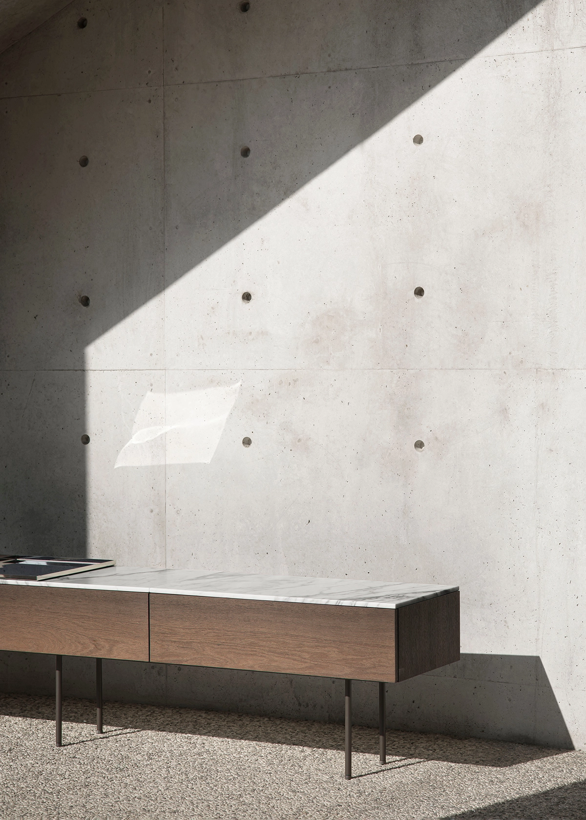 Skrinka MOODBOARD CONSOLE - fotografia č. 2