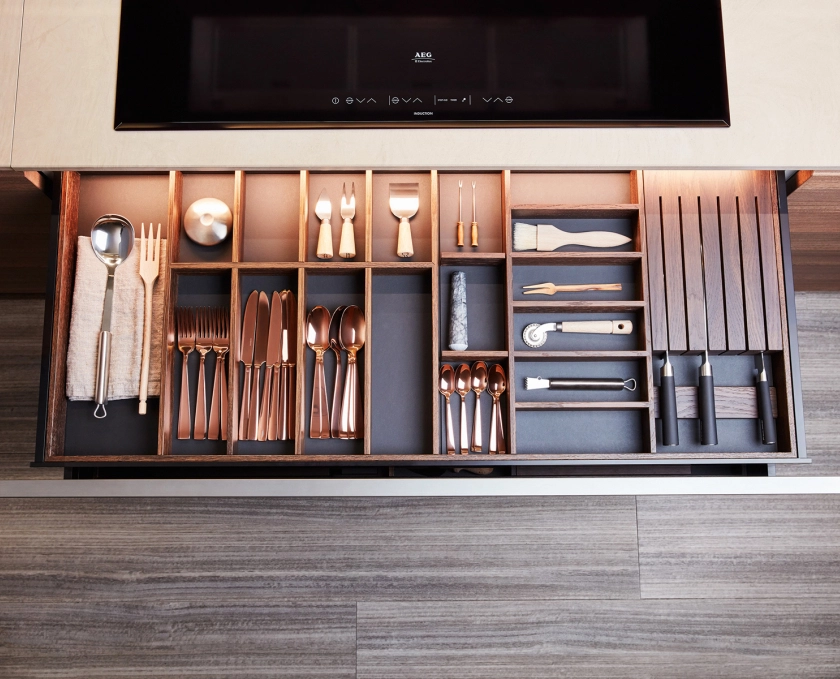 Kuchynský doplnok SMOKED OAK DRAWERS AND PAN DRAWERS ACCESSORIES - fotografia č. 1